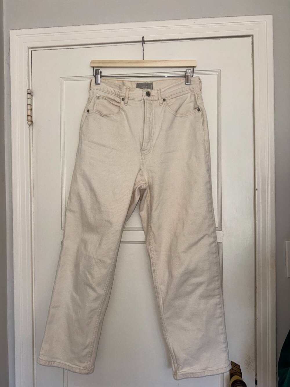 Everlane Way High Jeans in Ecru (Size 29)